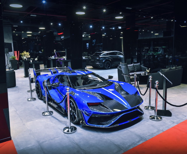 迪拜mansory库里南,mansory迪拜