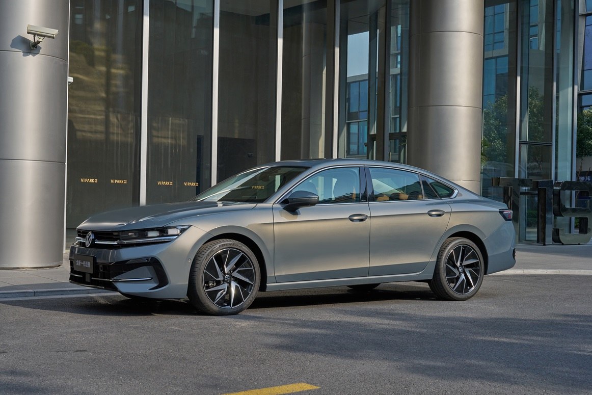 全新大众迈腾2023款落地多少钱,现在大众迈腾落地价