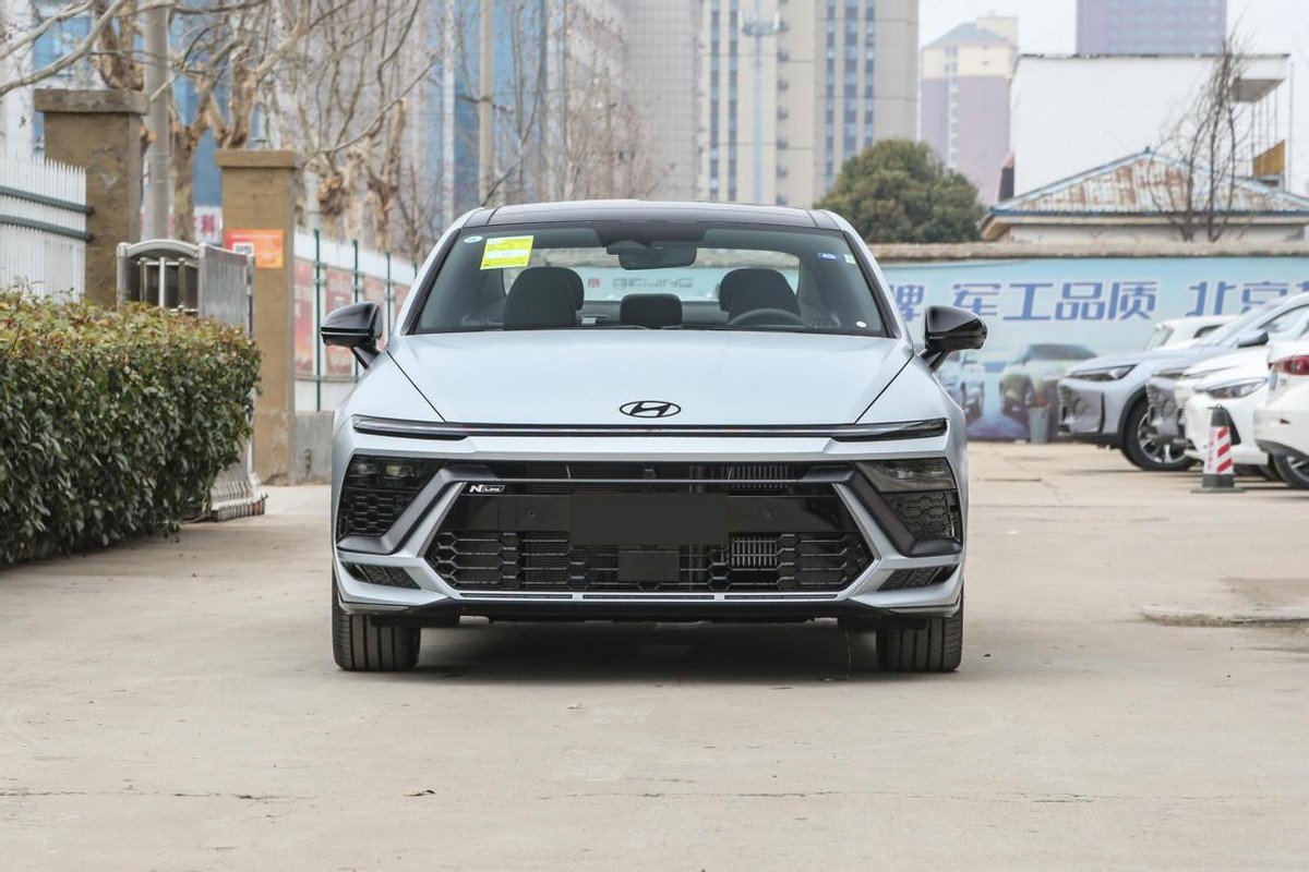 现代索纳塔1.5t和2.0t配的8at一样吗,新款现代索纳塔爆改