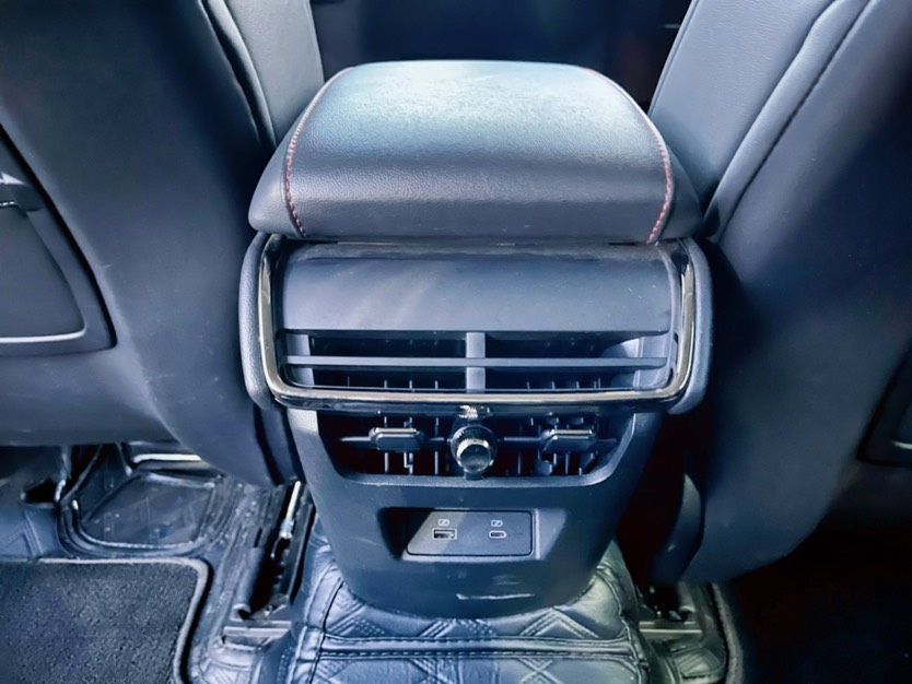 11年蒙迪欧致胜2.0t用车感受,福特蒙迪欧时尚版2.0用车感受