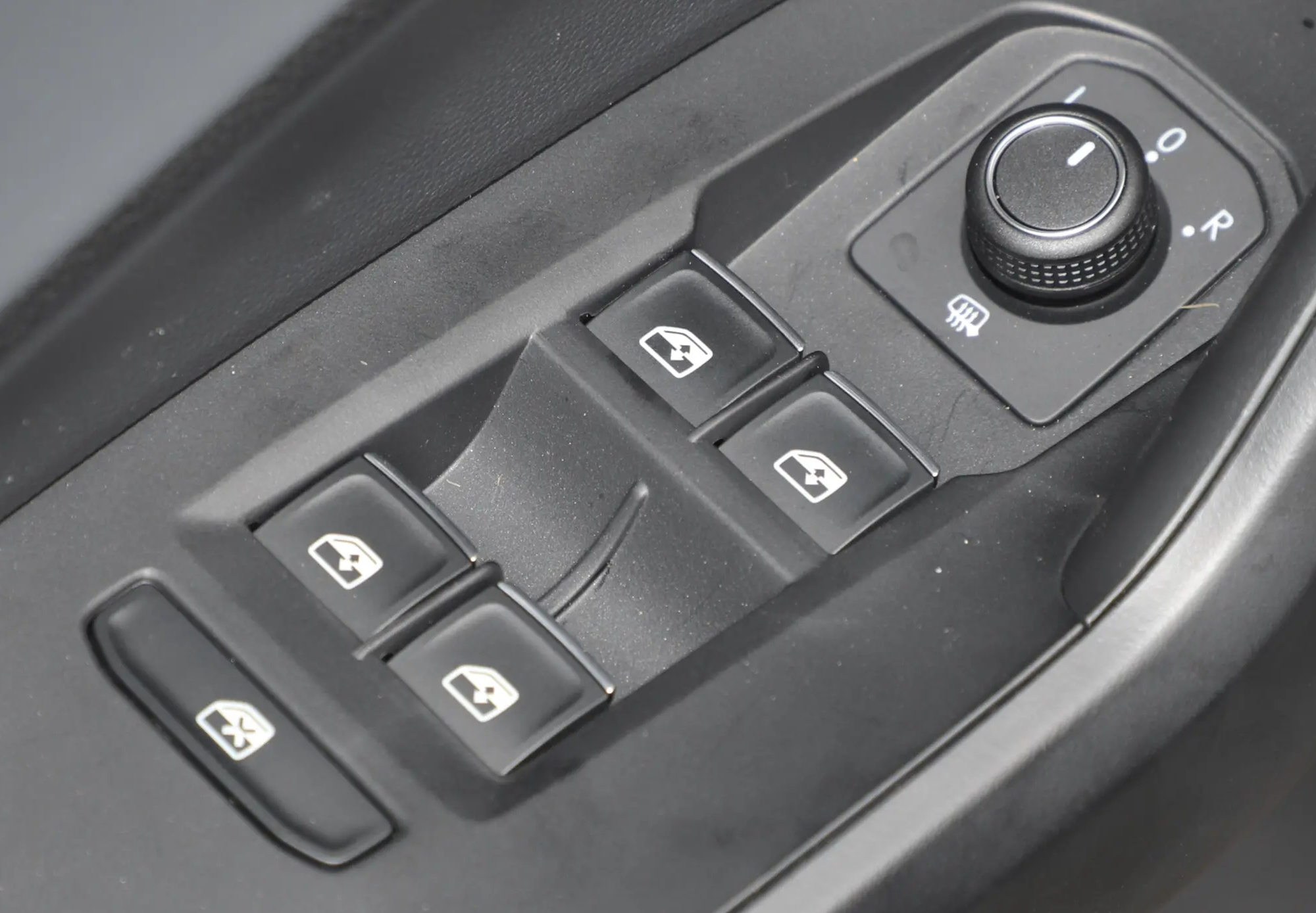 23款大众速腾配置解读,最新款大众速腾1.5T外观配置