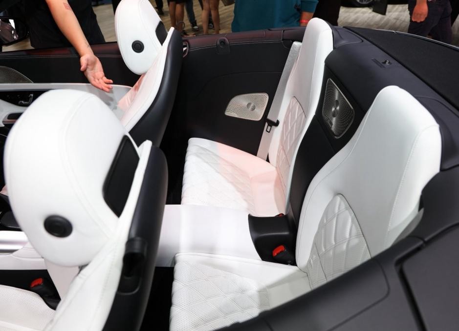 巅峰极速梅赛德斯amgsl63怎么样,200万的奔驰amgsl