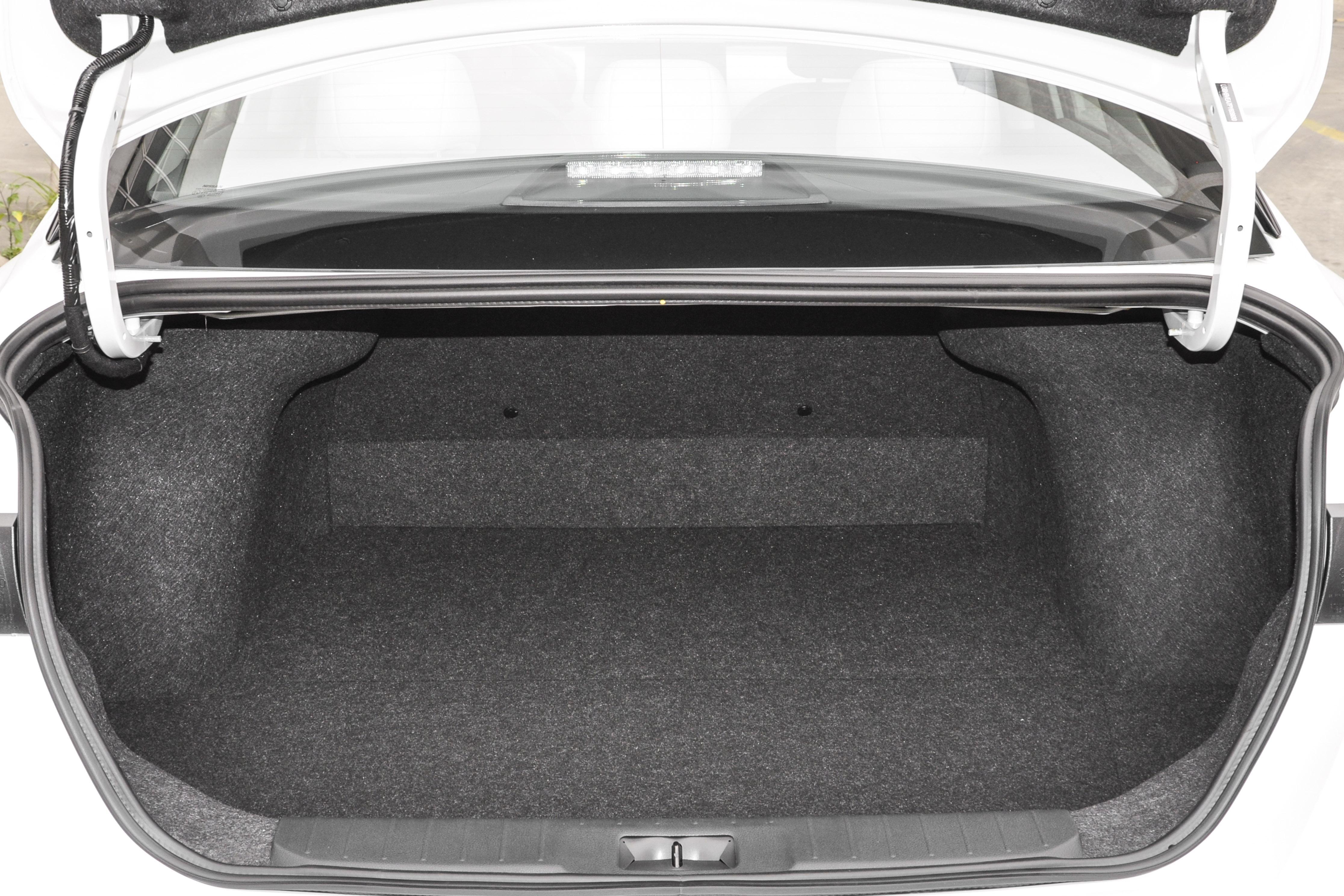 比亚迪秦plusdm-i和轩逸碰撞测试,比亚迪秦plusdm-i隔音和轩逸对比