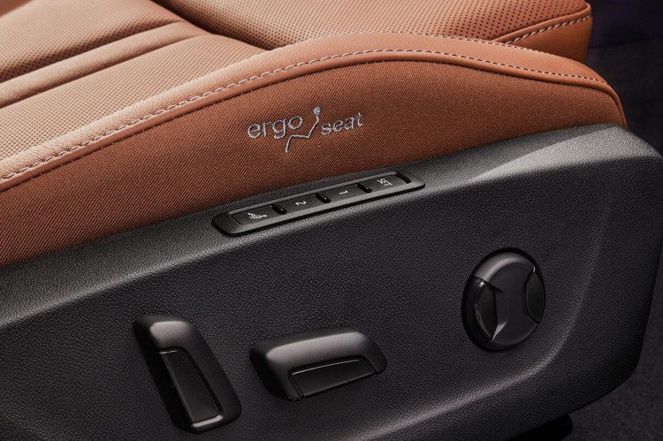 大众斯柯达明锐内饰爆改,16款斯柯达明锐1.6内饰图片