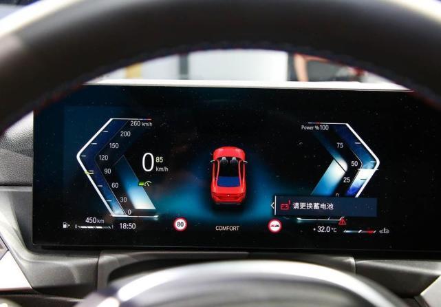 宝马很舍得，全新进口M240i，直列6缸机配后驱，全车哈曼才40多万