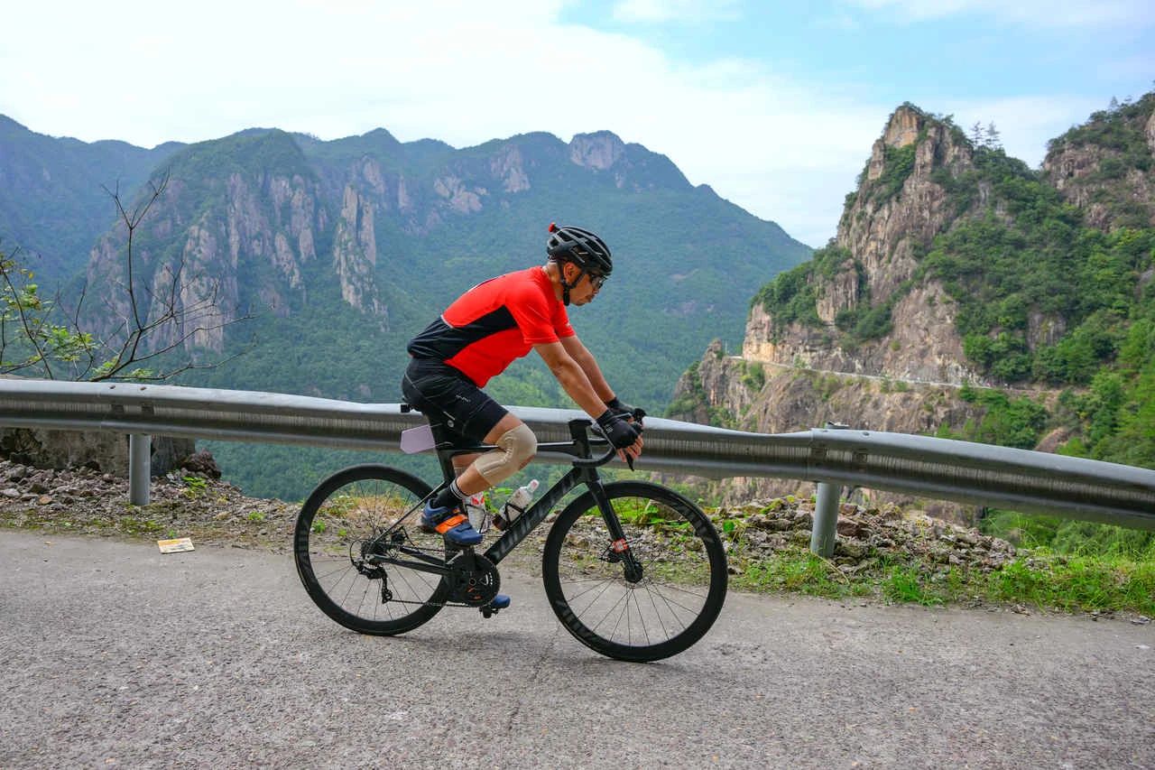 环西湖骑行赏醉美秋色,千岛湖环湖骑行游玩