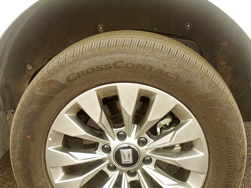 suv车型马牌和普利司通轮胎哪个好,马牌轮胎哪款适合mpv车型