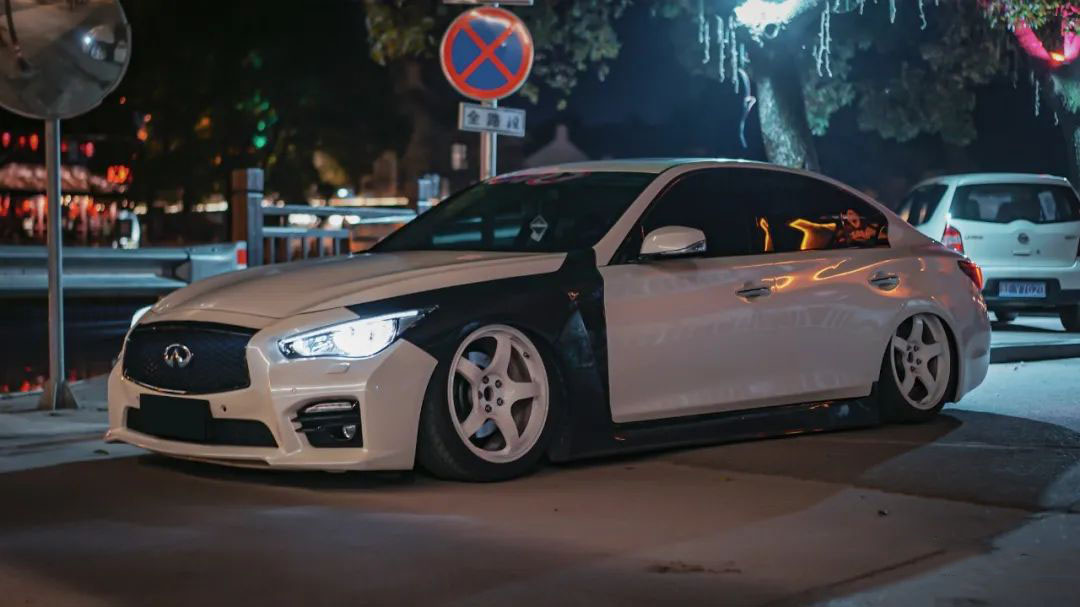 英菲尼迪q50姿态,沉浸式体验英菲尼迪q50l2018