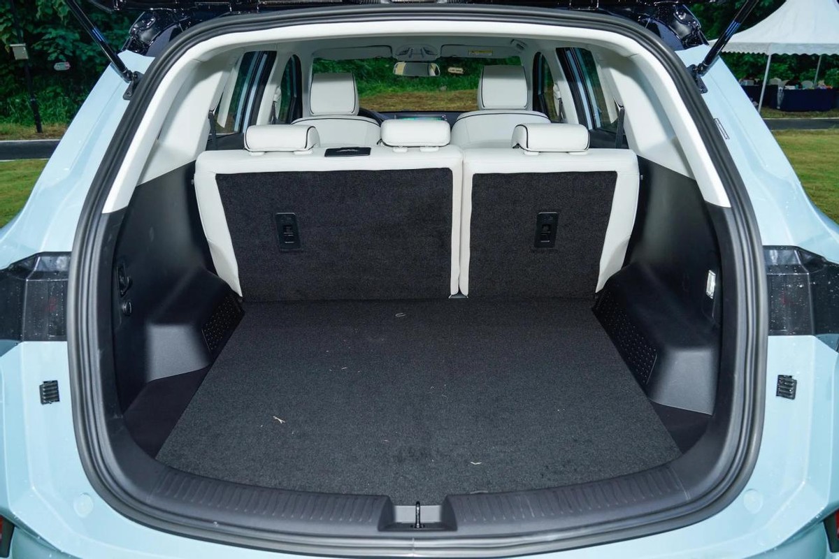 15万想买大空间家用suv这几款真香,油耗最低的suv10万左右