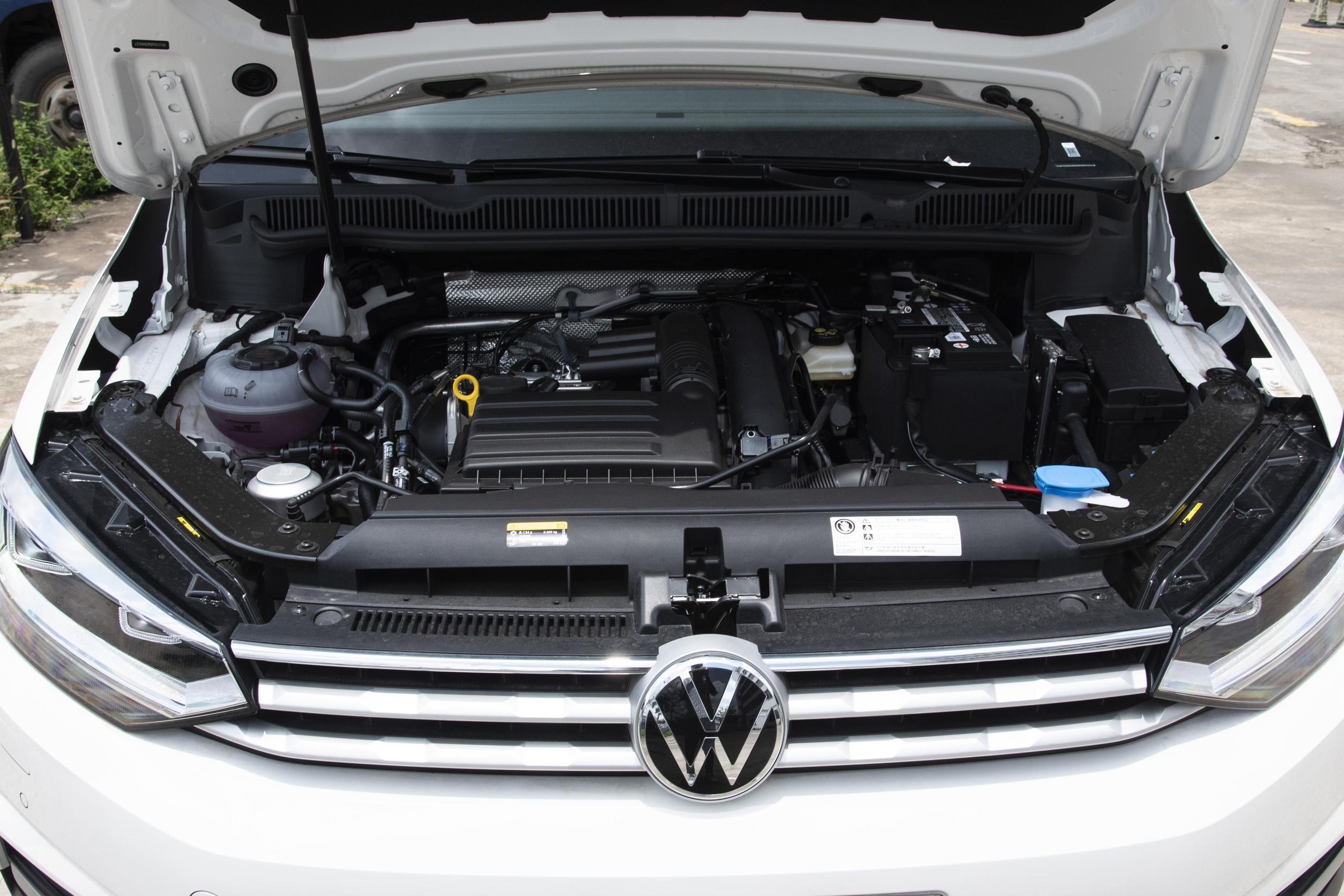 途安l2022款mpv,大众途安七座mpv1.4t