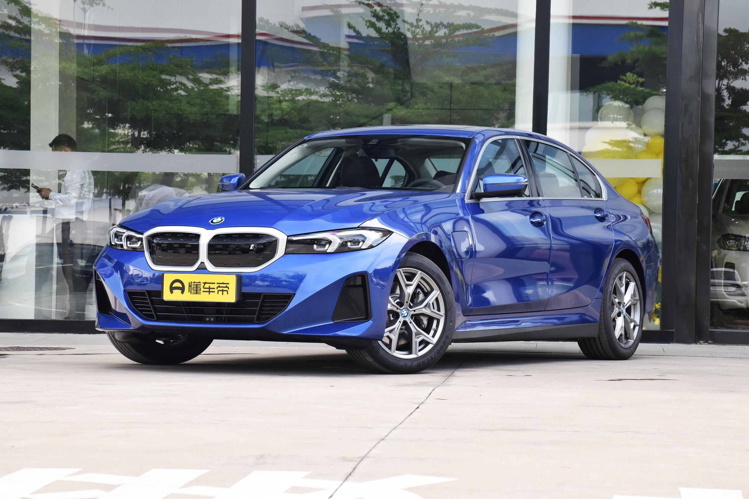 23万的新宝马i3值得购买吗,优惠10w的宝马i3值得入手吗