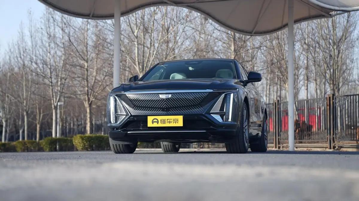 底盘质感好内饰好的轿车,凯迪拉克锐歌试驾视频