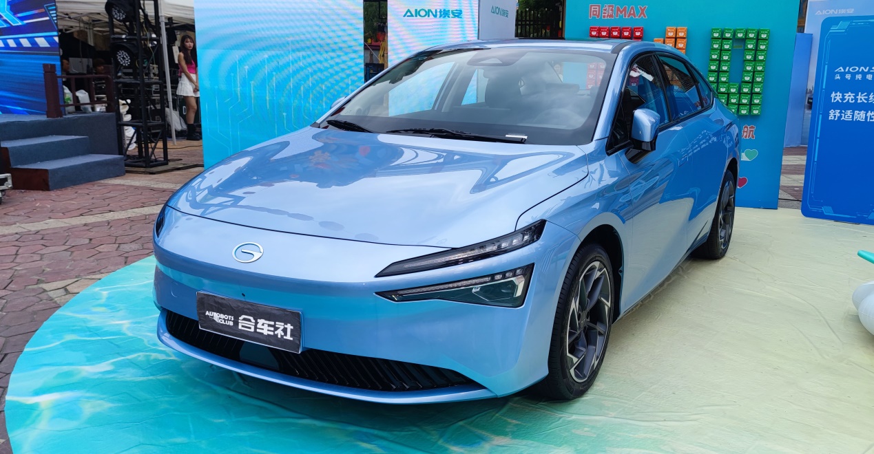 aionsmax试驾,aionsmax价格及内饰