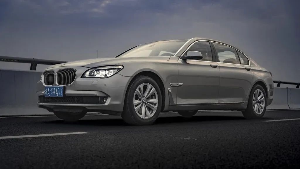 19年二手宝马豪华730li多少钱,二手宝马730li测评