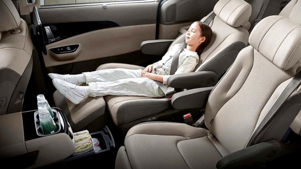 嘉华mpv2022新款和gl8对比,gl8嘉华空间对比