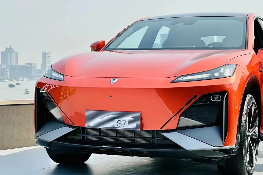 15万空间大动力好有排面的suv,40多万元混合动力两驱5座suv