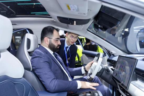 行向世界，打造全球“旅行+”