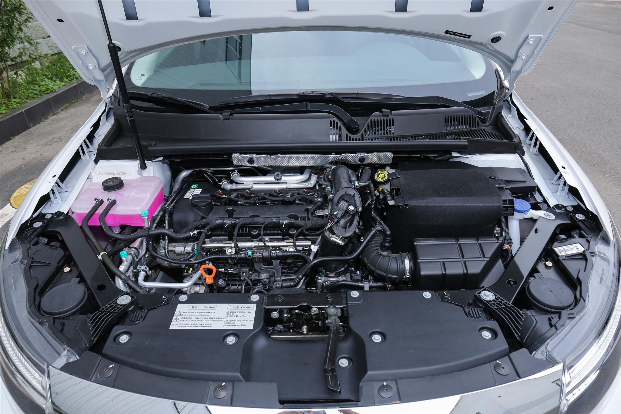 观致3后备箱空间,观致31.6自然吸气的动力如何