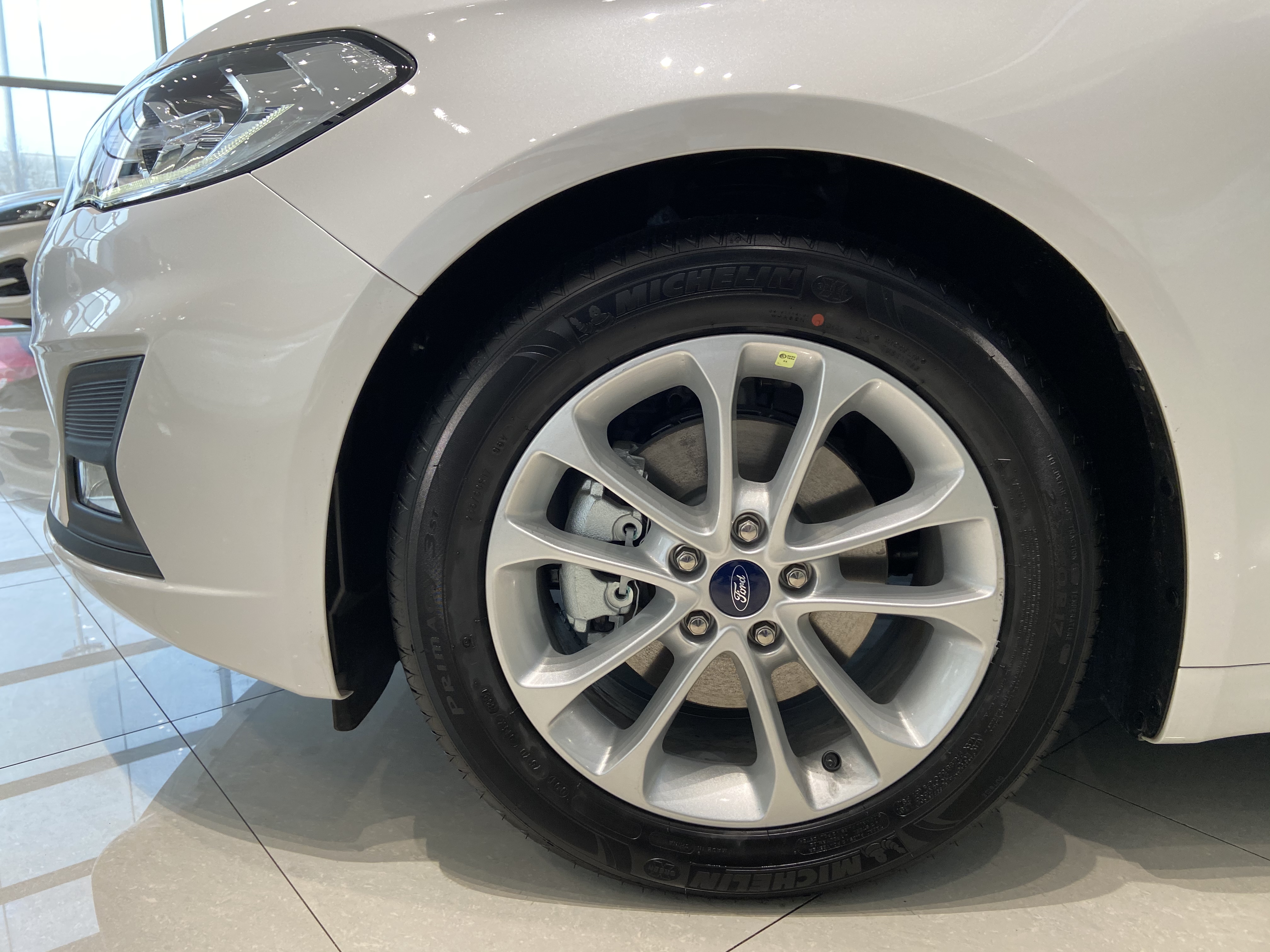 探店实拍福特蒙迪欧，操控出色的合资B级车！值得入手吗？