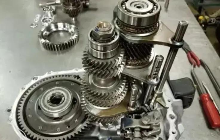 吉利帝豪cvt无级变速箱优缺点,吉利帝豪cvt变速箱模拟挡位