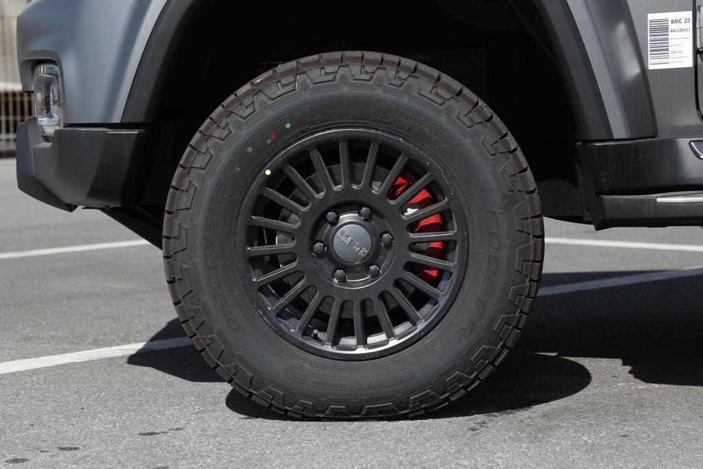 北京bj40环塔冠军版2023款停产了吗,bj402023和2024版的区别