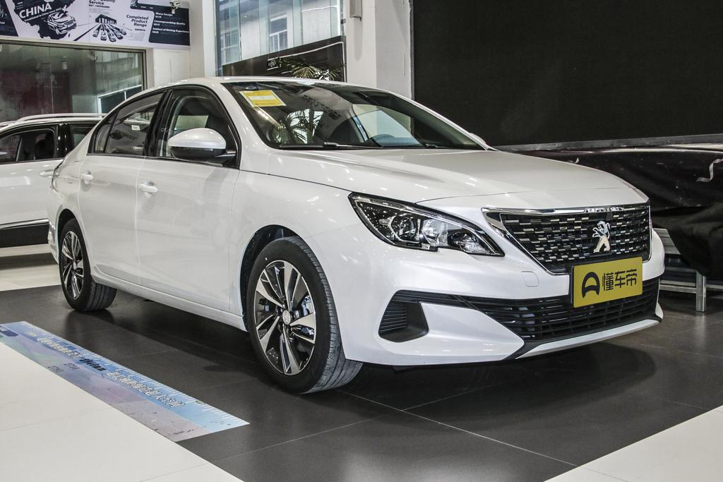 东风标致4081.6t发动机烧机油吗,标致408空间小