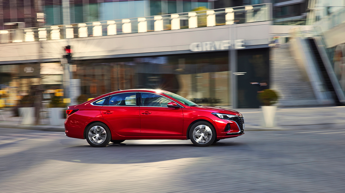 车辆小刮擦事故报保险理赔,车辆变道发生刮擦事故