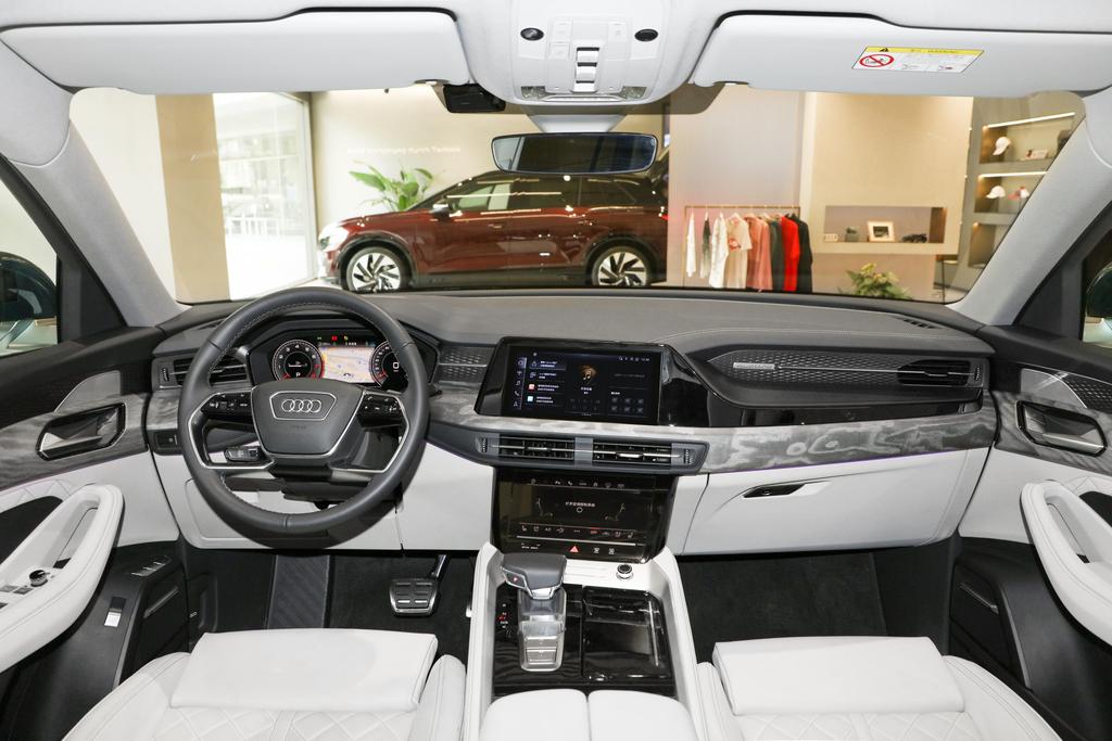 奥迪q62023款落地多少钱试驾,全网首试上汽奥迪q6开起来如何