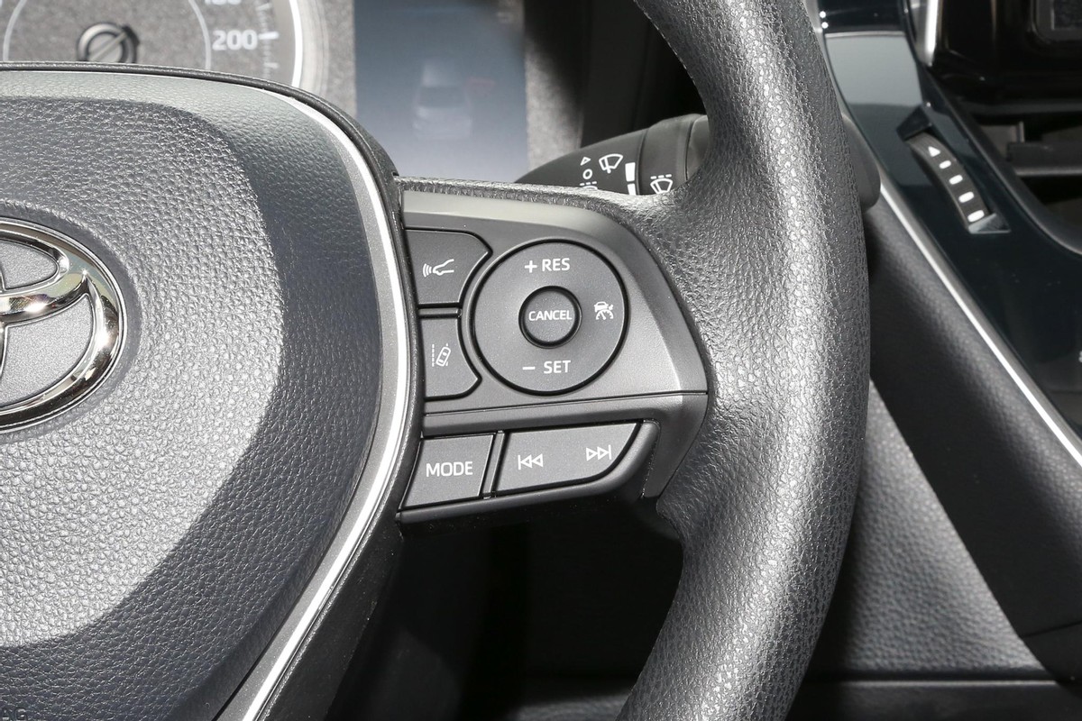 丰田卡罗拉怎么样才是最好的,丰田卡罗拉双擎能靠得住吗