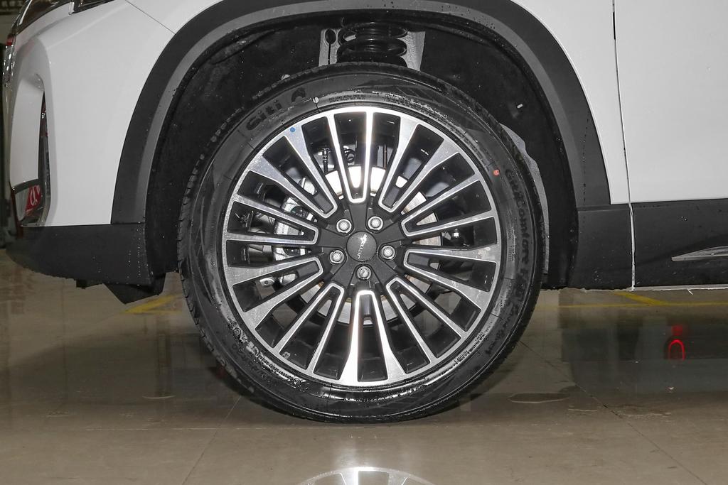 奇瑞捷途x90子龙版实车曝光,奇瑞捷途x902.0t子龙版本测评