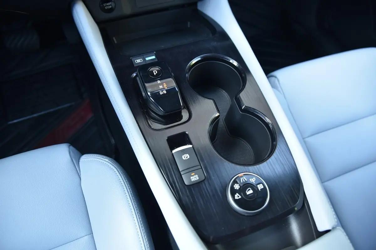 日产奇骏超混电驱没有备胎吗,双混电驱奇骏