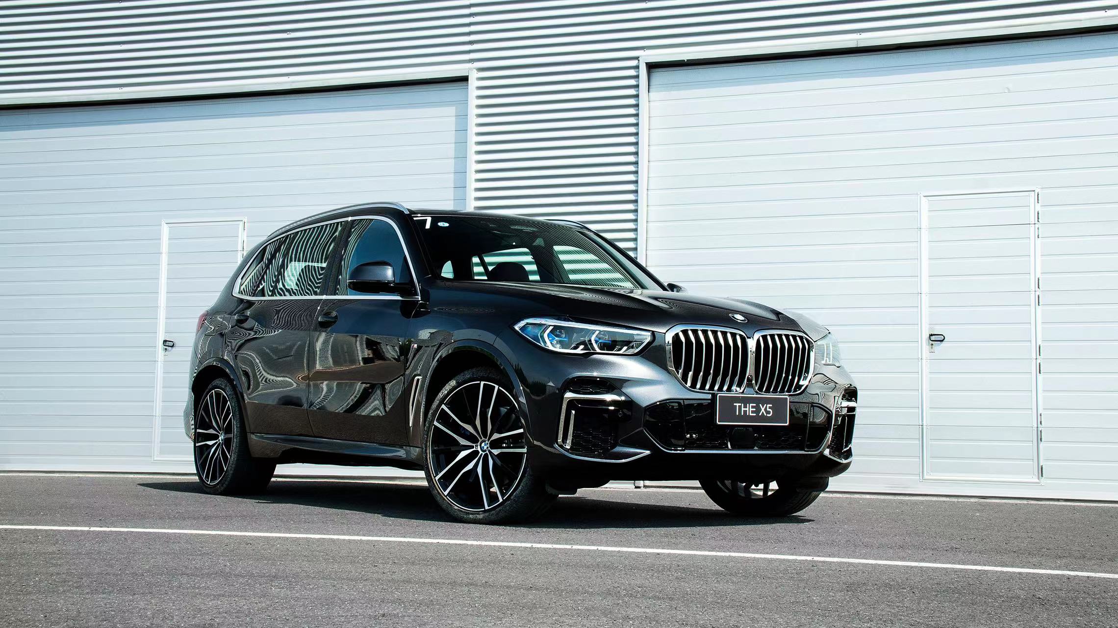 宝马x5xdrive爬坡,宝马x5xdrive40i提车