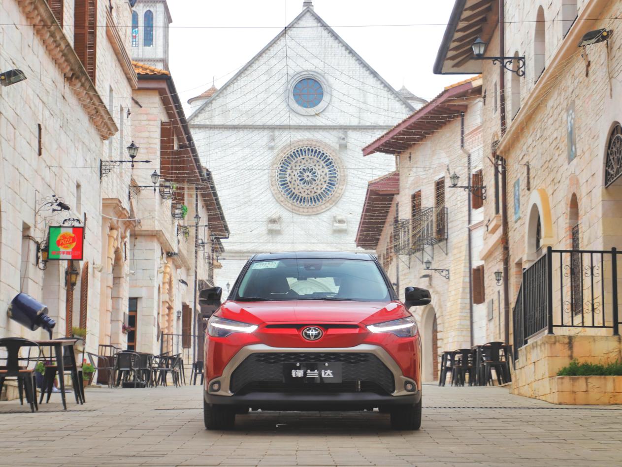 丰田最新suv车型锋兰达体验评测,试驾丰田锋兰达油耗