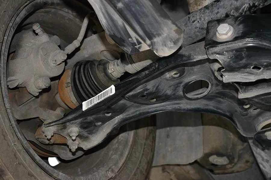 桑塔纳的前身是帕萨特吗,桑塔纳是以前的桑塔纳吗