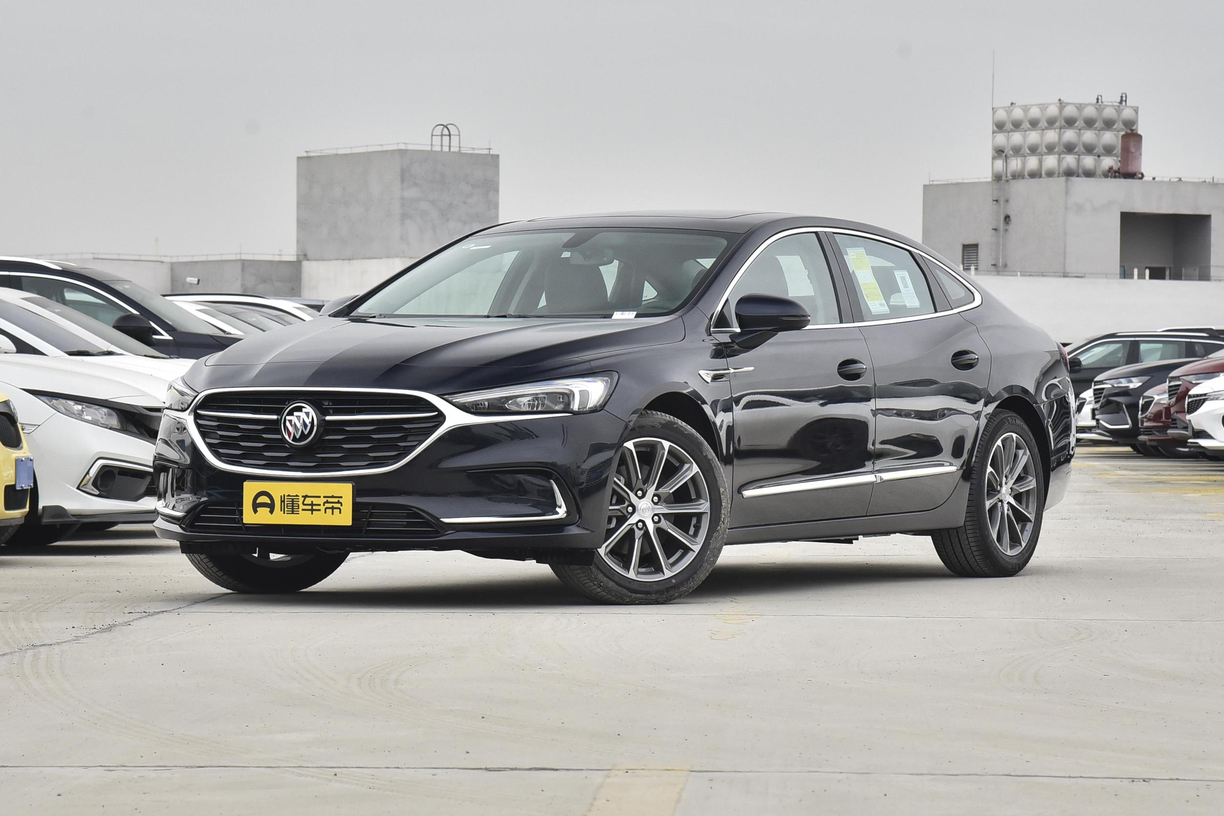 奥迪a4l大众迈腾别克君越怎么选,别克君越2.0t豪华版对比大众迈腾