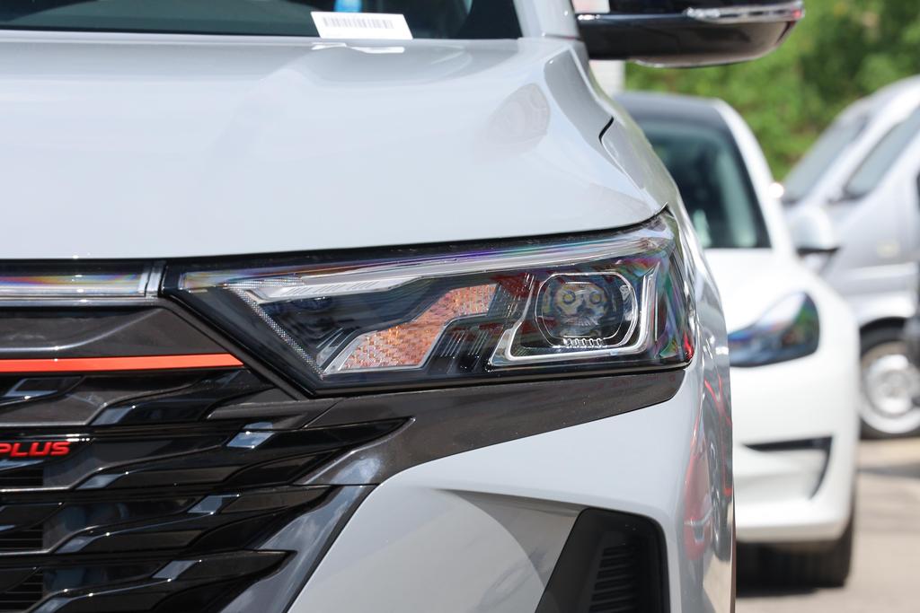 东风风神ax7马赫版suv测试,新款东风风神AX7马赫版