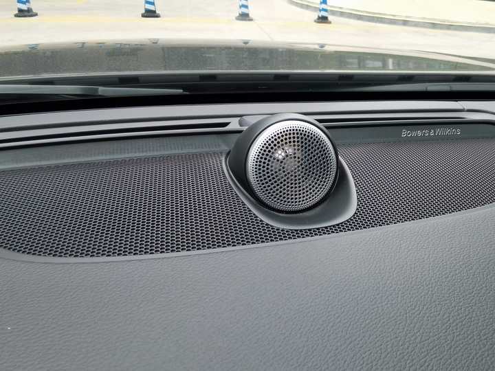 沃尔沃宝华韦健音响拆解,改装移植沃尔沃宝华韦健音响