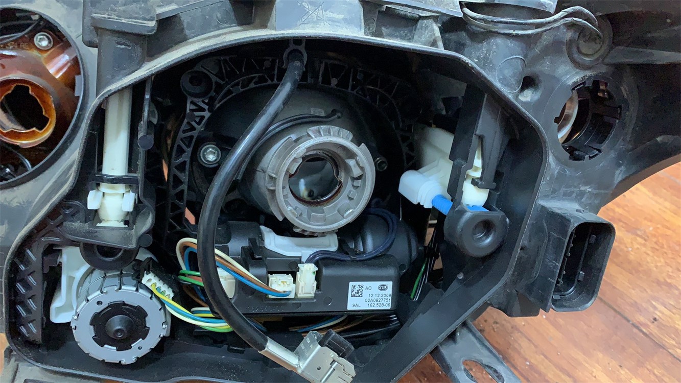 2018款宝马5系灯光按钮详解,2022款宝马5系尊享型灯光