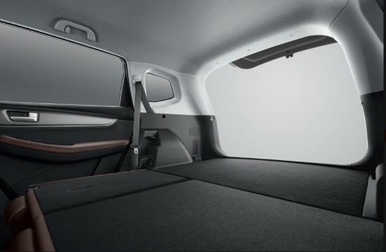 东风风行t5盛世款后排空间展示,更贴合务实家用风行t5新车解析