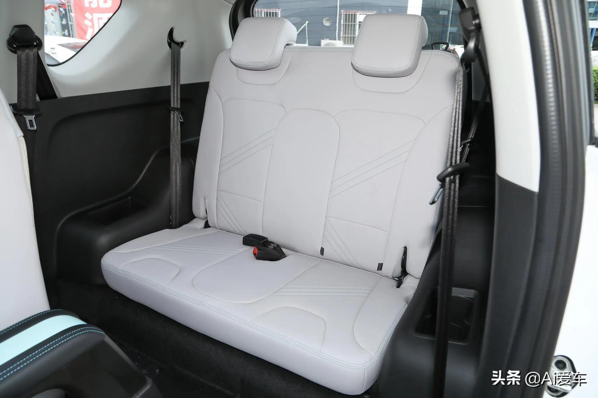 6万元小蚂蚁新能源车续航,长续航轻巧电动车