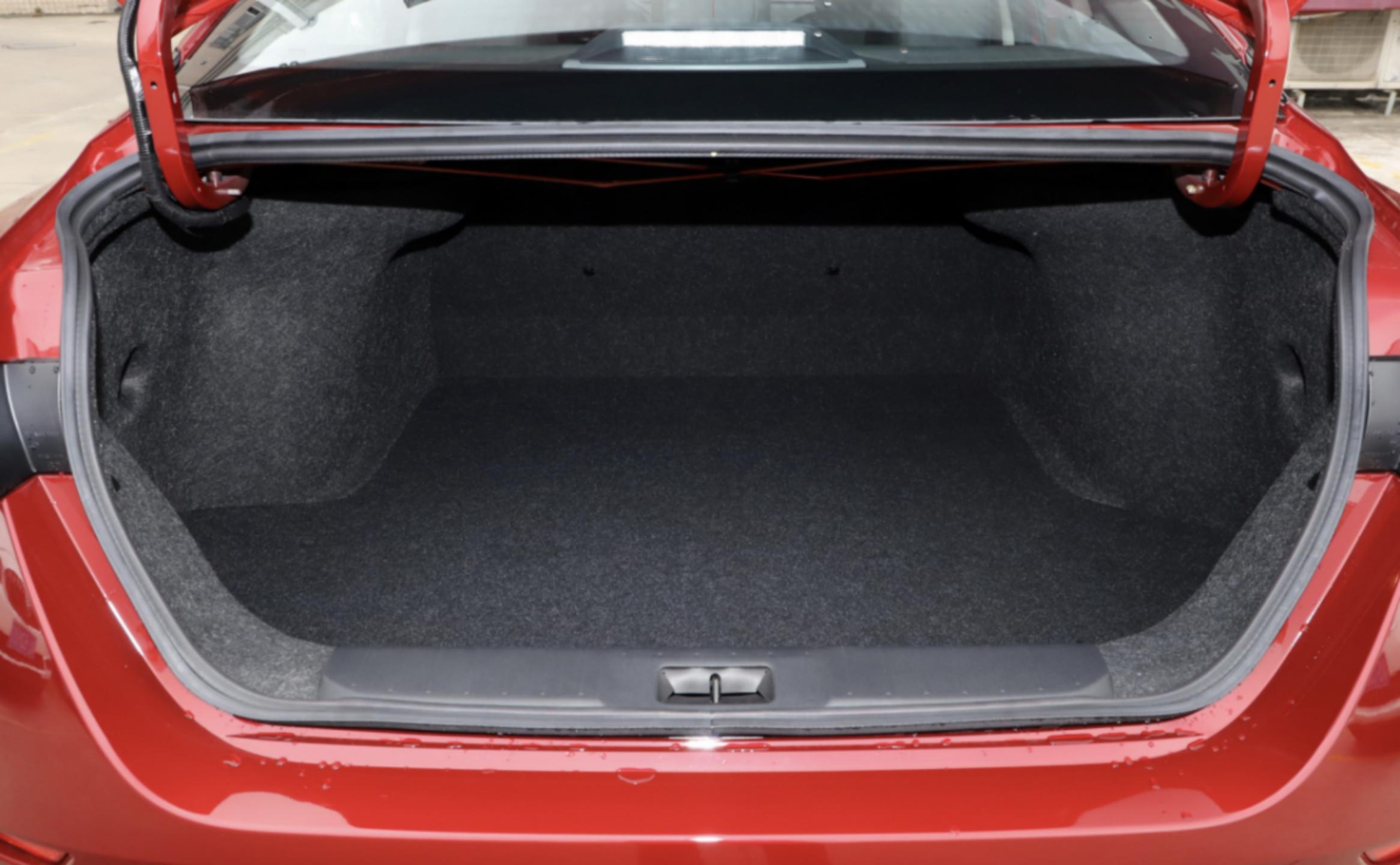 08年日产轩逸2.0自动挡二手车价格,2014轩逸高配1.6二手车要多少钱