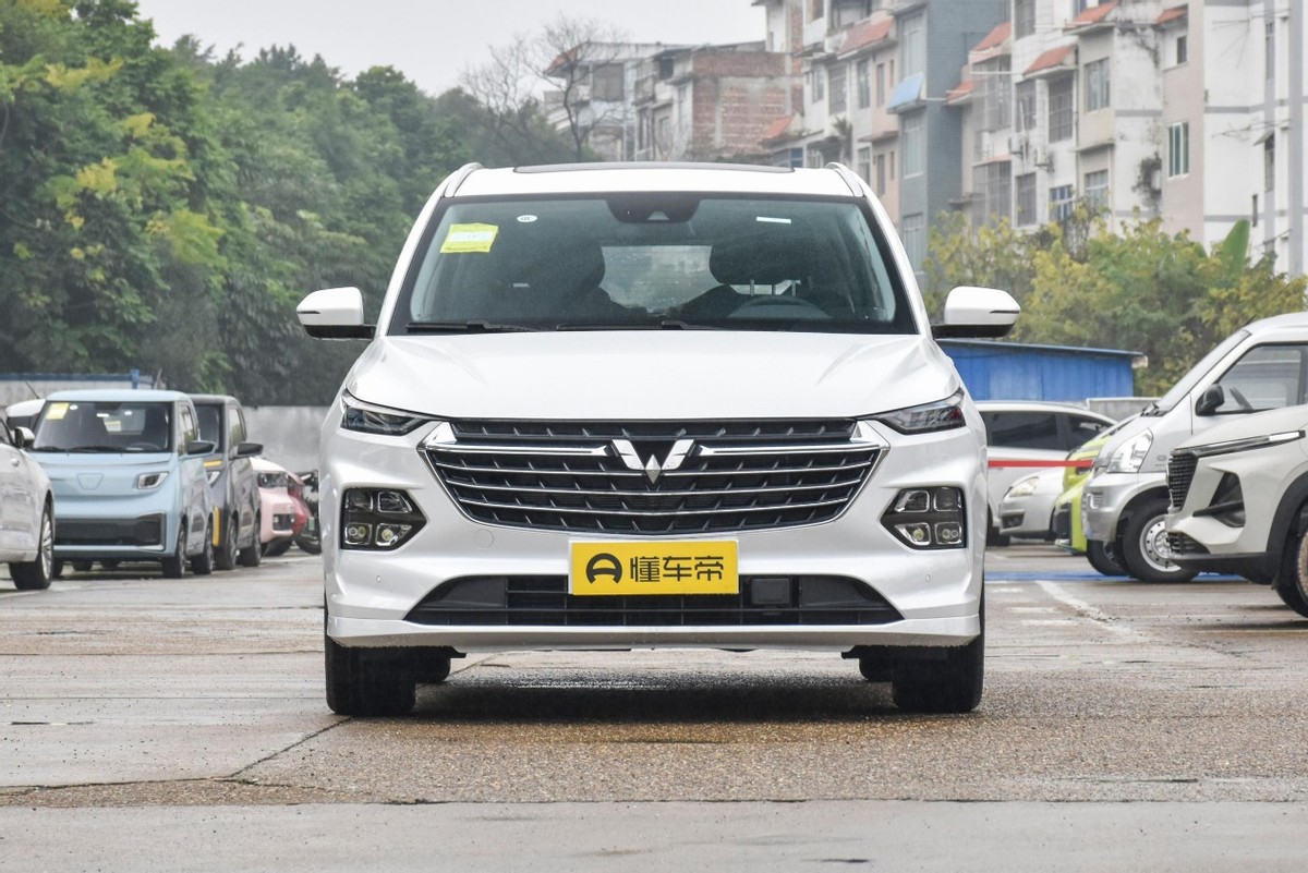 七座家用mpv五菱凯捷,五菱mpv凯捷混合动力三排空间