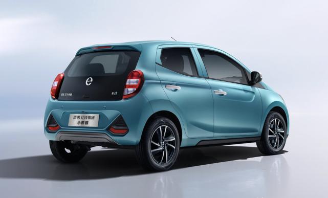 江铃雷诺小麒麟和凌宝box哪个好,江铃雷诺小麒麟E挡最高时速多少