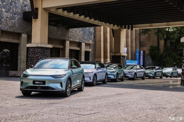 试驾零跑C11性能版真有点不相信它售价只要22.98万元