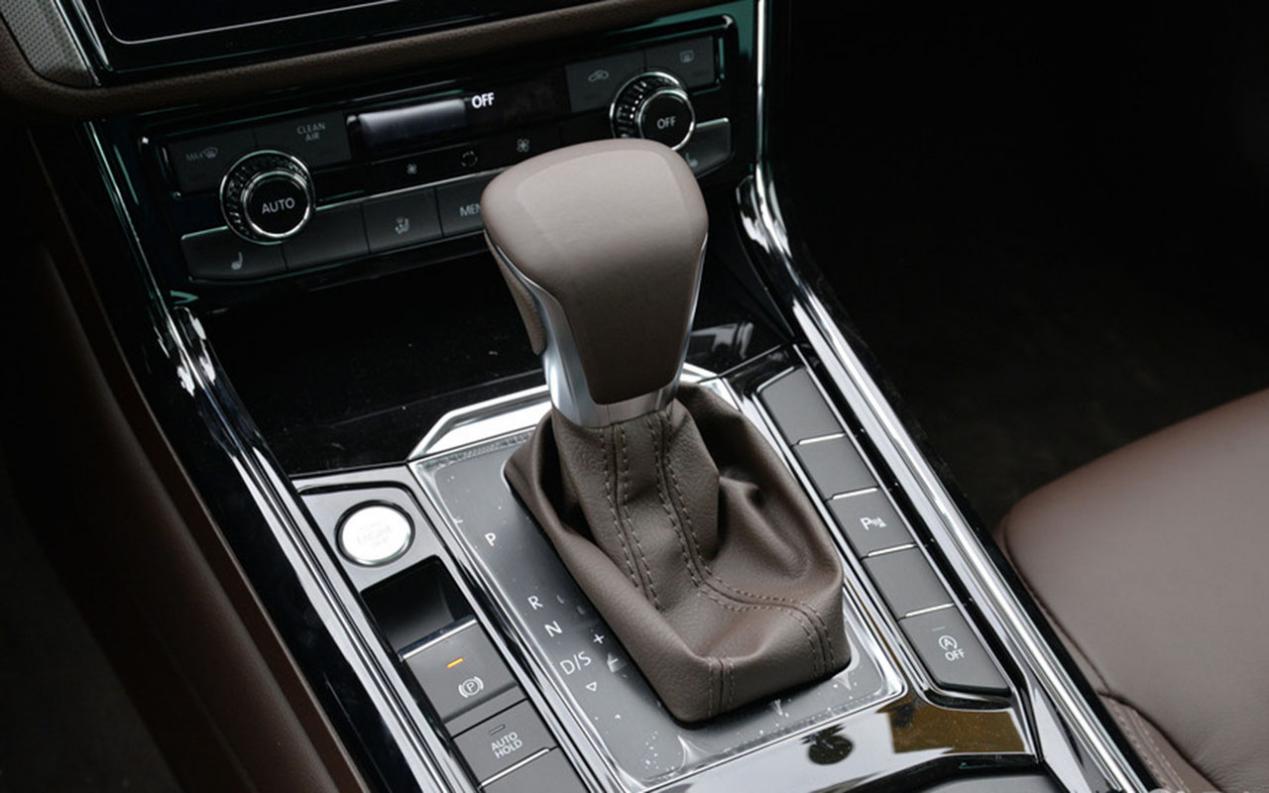 奥迪a6l不到30万落地,1万不到的二手车奥迪a6