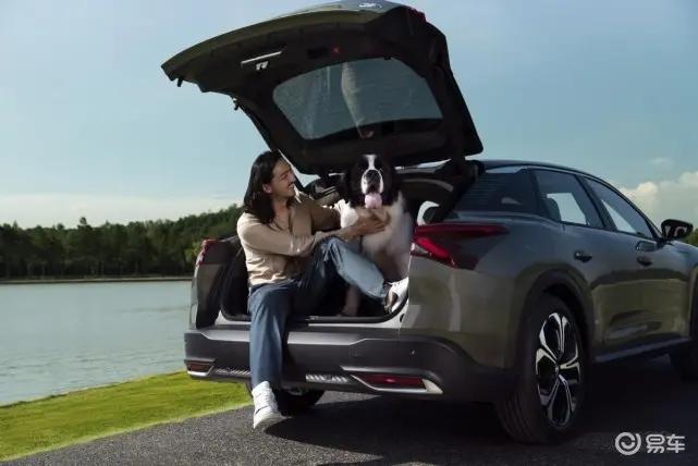 哪款轿车比凡尔赛c5x好,凡尔赛c5x和马自达cx4哪款值得买