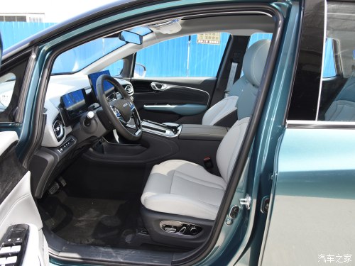 标配15.6英寸大屏+360度全景影像-AIONV解析