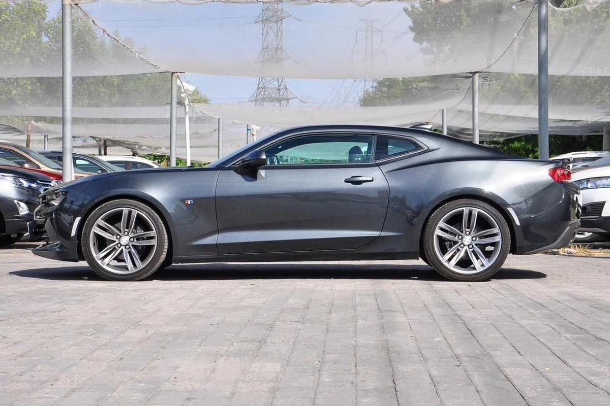 适合年轻人的性能跑车十万,适合年轻人的超级跑车