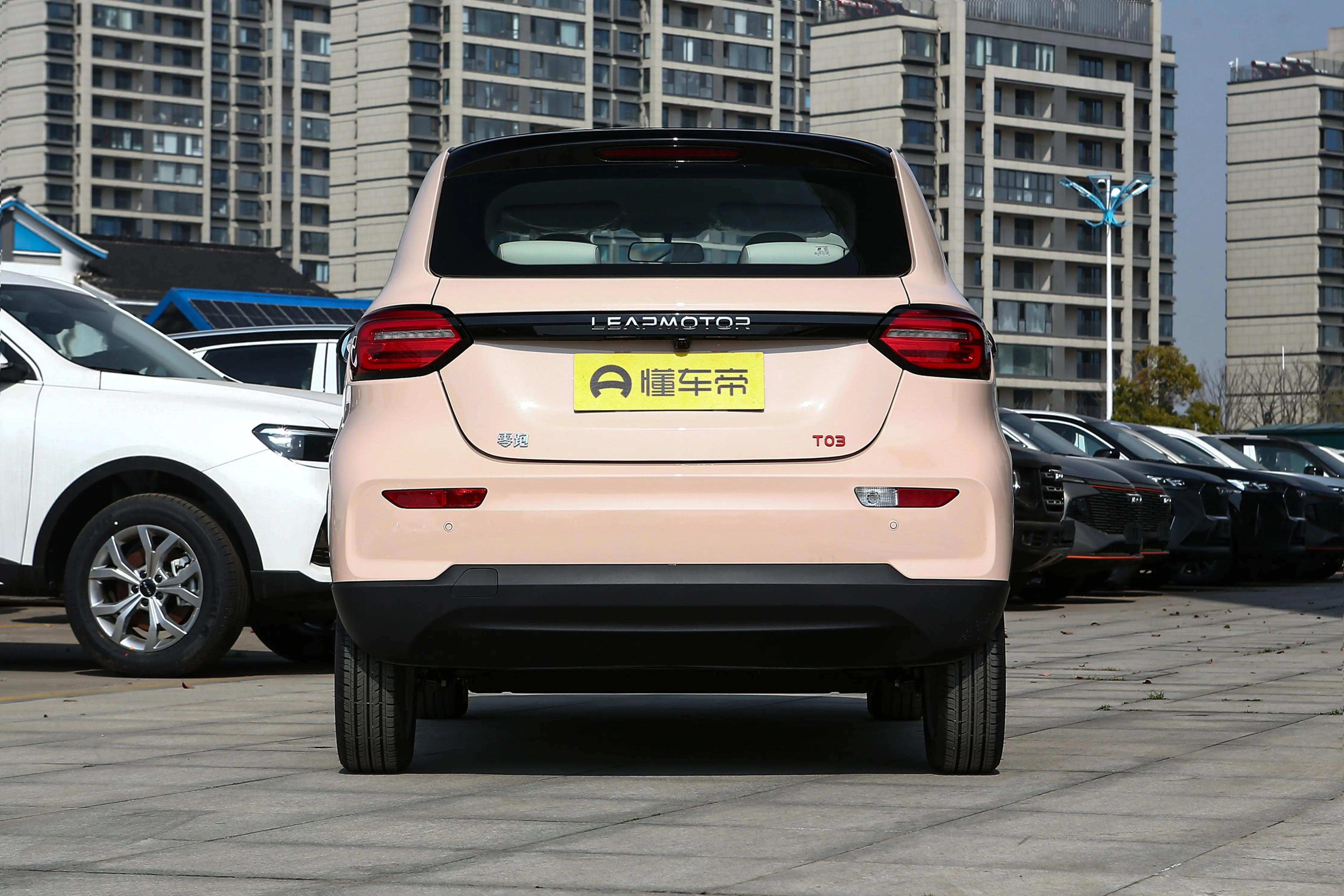 女生买什么小车合适20万,适合女性开的安全性能好的车