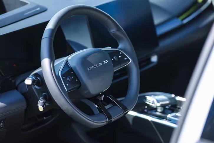 试驾北京汽车魔方：燃油车与智能化的最新结合